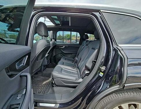2020 Audi Q7 55 Premium Plus