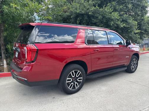 2024 GMC Yukon XL 4WD AT4