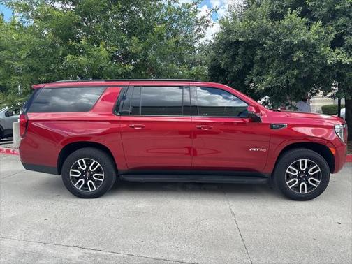 2024 GMC Yukon XL 4WD AT4