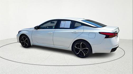 2023 Nissan Altima SR Intelligent AWD