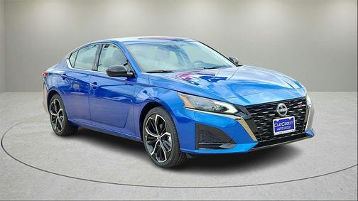 2025 Nissan Altima SR FWD