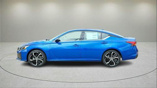 2025 Nissan Altima SR FWD