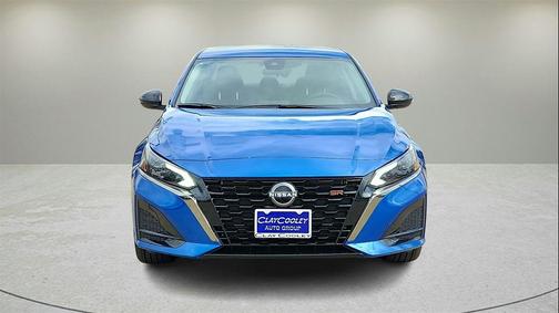 2025 Nissan Altima SR FWD