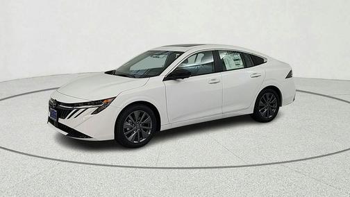 Aspen White Tricoat 2026 Nissan Sentra SL