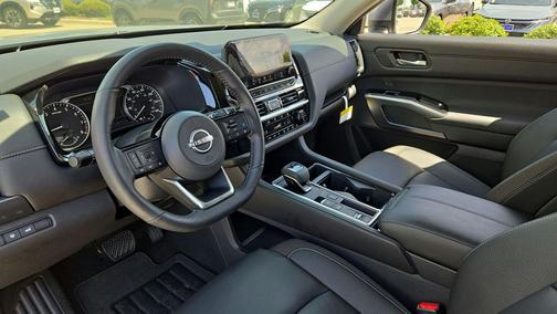 Gun Metallic 2025 Nissan Pathfinder SL FWD