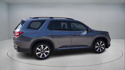 2024 Honda Pilot Touring 8-Passenger