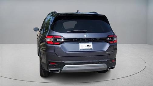 2024 Honda Pilot Touring 8-Passenger