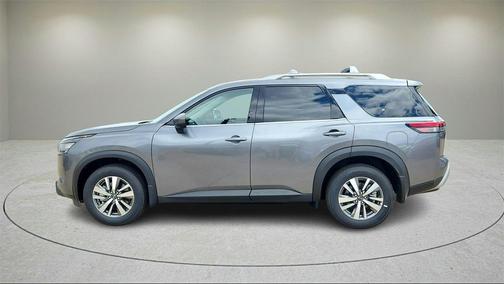 2025 Nissan Pathfinder SL FWD