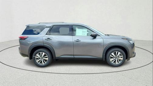 2025 Nissan Pathfinder SL FWD