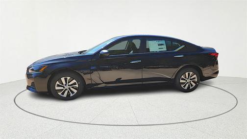 2025 Nissan Altima S FWD