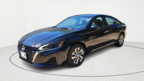 2025 Nissan Altima S FWD