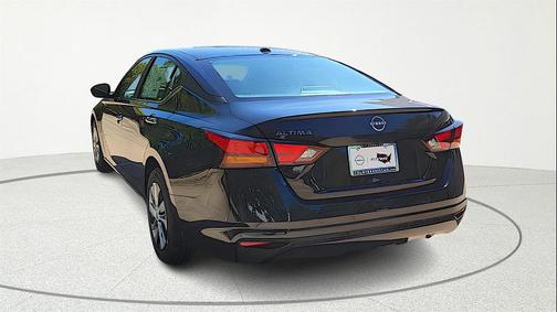 2025 Nissan Altima S FWD