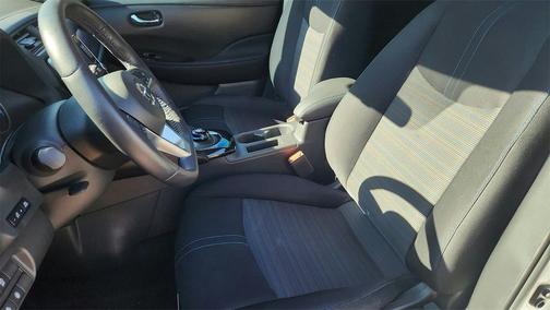 2022 Nissan Leaf SV 40 kWh