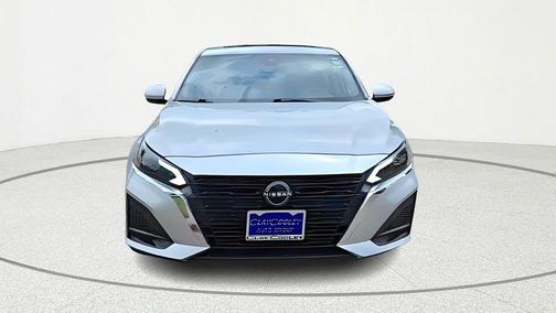 Brilliant Silver Metallic 2023 Nissan Altima 2.5 SV