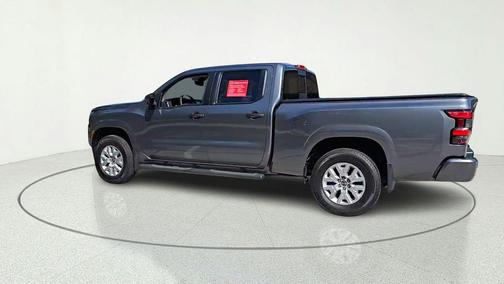 Gun Metallic 2024 Nissan Frontier SV