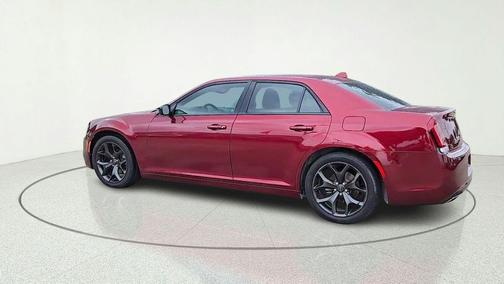 Velvet Red Pearlcoat 2021 Chrysler 300 Touring