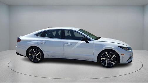 2021 Hyundai SONATA SEL Plus