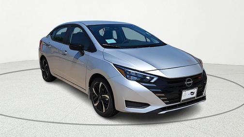 Brilliant Silver Metallic 2025 Nissan Versa 1.6 S