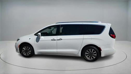 2021 Chrysler Pacifica Hybrid Touring L