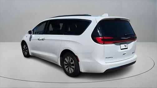2021 Chrysler Pacifica Hybrid Touring L