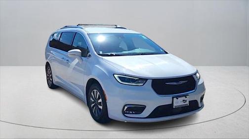 2021 Chrysler Pacifica Hybrid Touring L