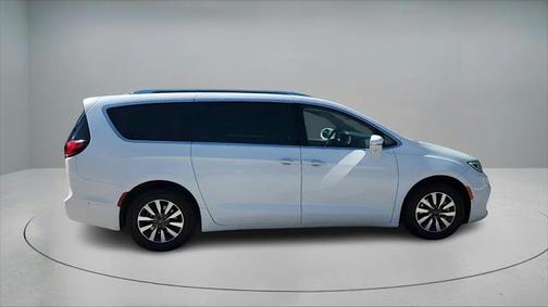 2021 Chrysler Pacifica Hybrid Touring L
