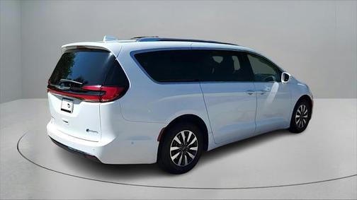 2021 Chrysler Pacifica Hybrid Touring L