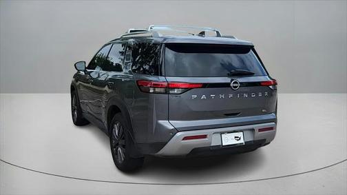 2023 Nissan Pathfinder SL FWD
