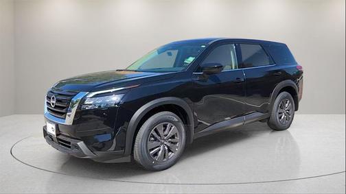 2025 Nissan Pathfinder S FWD