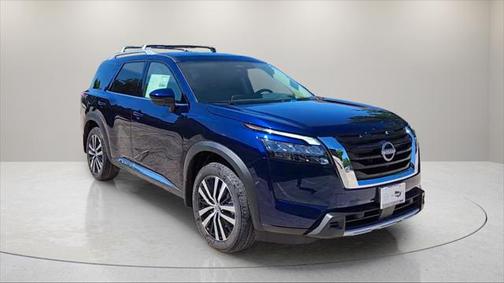 2025 Nissan Pathfinder Platinum FWD
