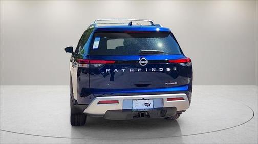 2025 Nissan Pathfinder Platinum FWD