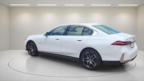 2024 BMW i5 eDrive40