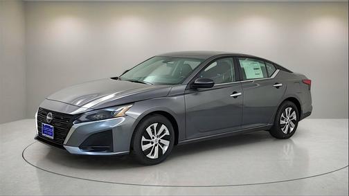 2025 Nissan Altima S FWD