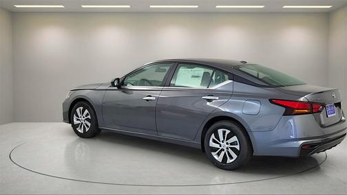 2025 Nissan Altima S FWD