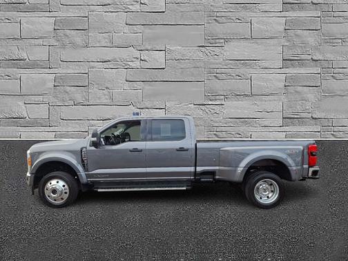 2023 Ford F-450 XLT DRW