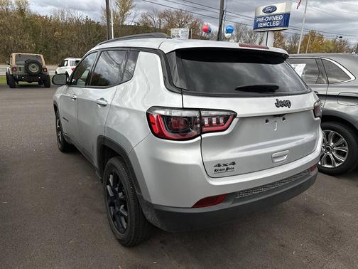 2025 Jeep Compass LATITUDE