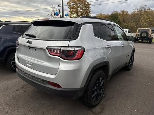 2025 Jeep Compass LATITUDE