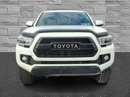 2017 Toyota Tacoma TRD OFF ROAD