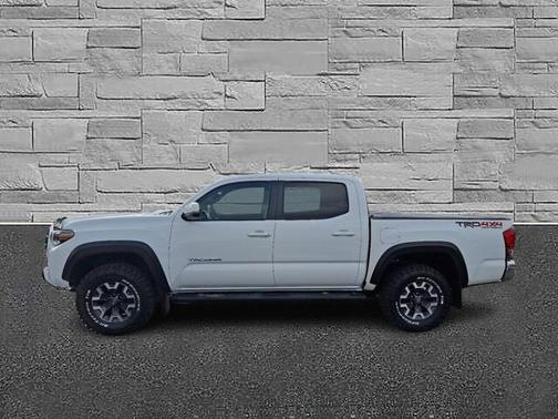 2017 Toyota Tacoma TRD OFF ROAD