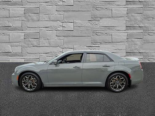2018 Chrysler 300 S