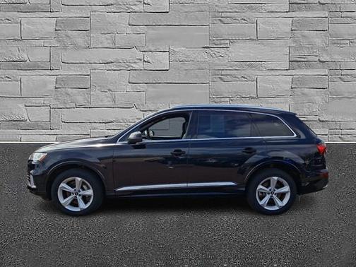 Orca Black Metallic 2021 Audi Q7 45 QUATTRO PREMIUM