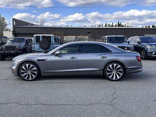 2021 Bentley Flying Spur V8