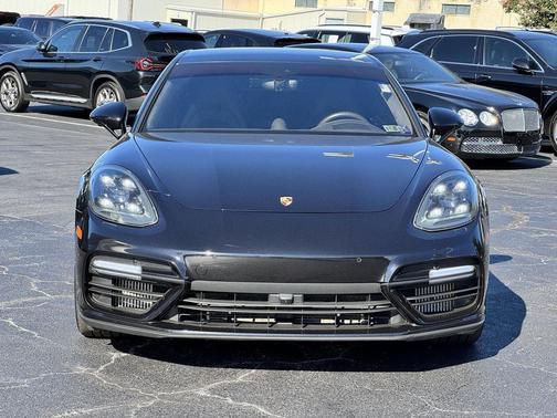2020 Porsche Panamera Turbo