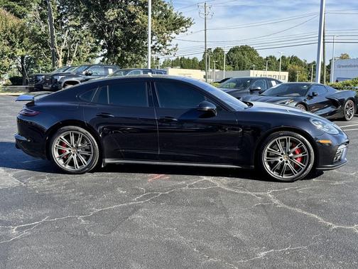 2020 Porsche Panamera Turbo
