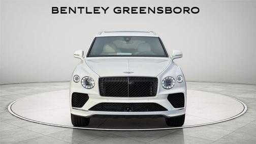 Glacier White 2024 Bentley Bentayga V8