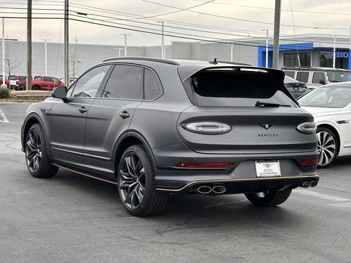 2026 Bentley Bentayga 