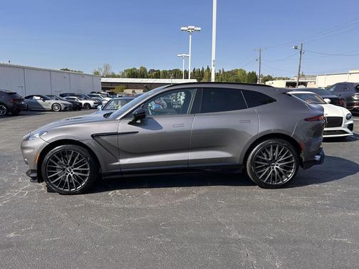 GREY 2025 Aston Martin DBX 707