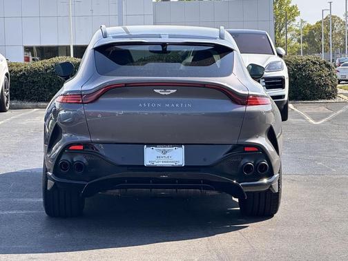 GREY 2025 Aston Martin DBX 707