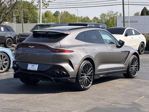 GREY 2025 Aston Martin DBX 707