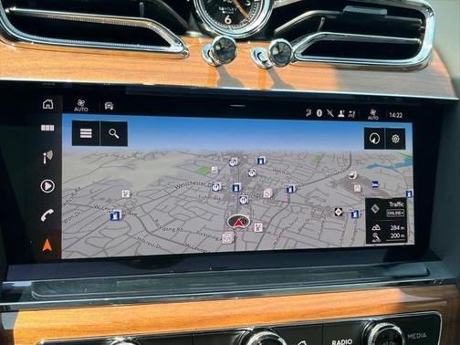 2024 Bentley Bentayga V8